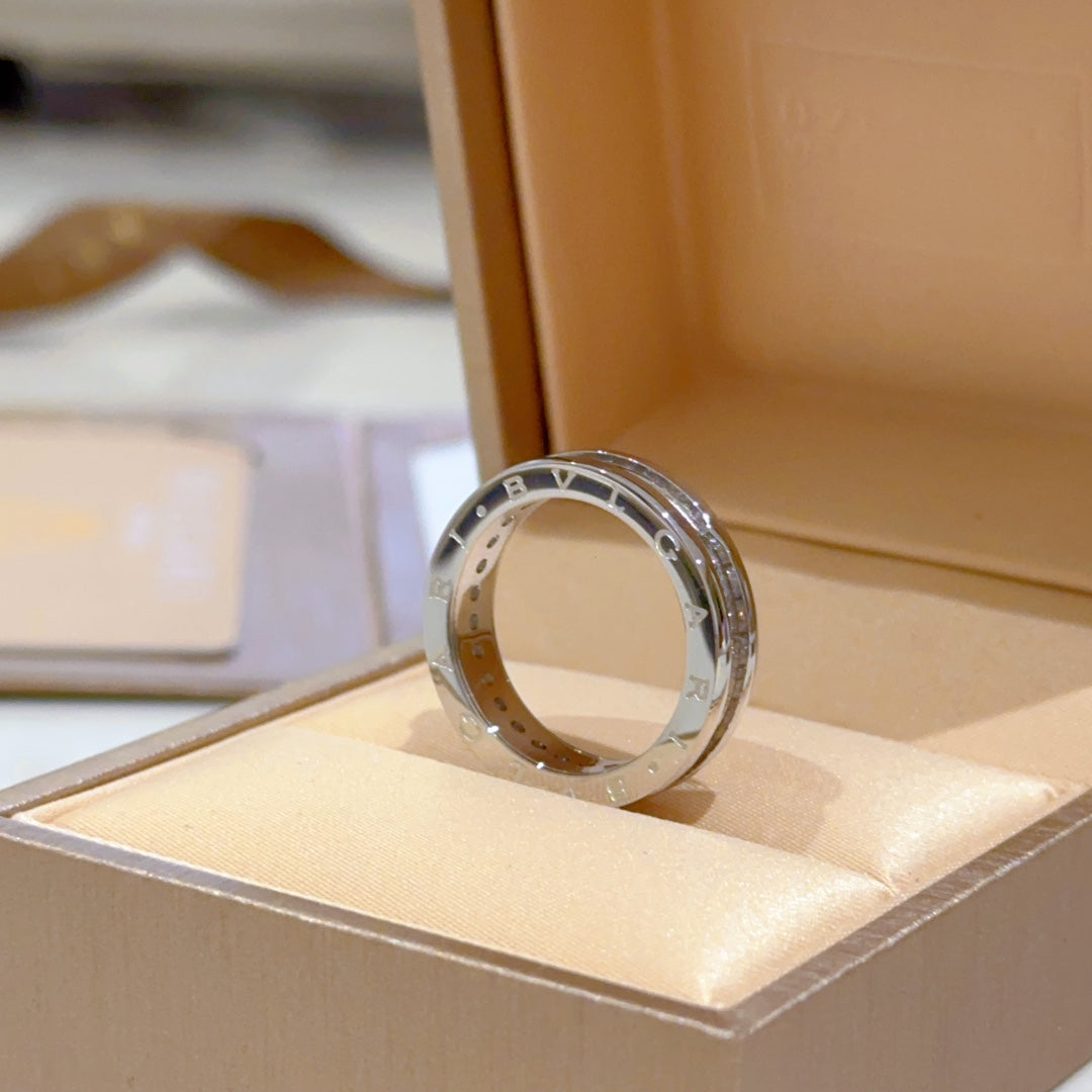 BVLGARI Enamel Ceramic Ring detail 5