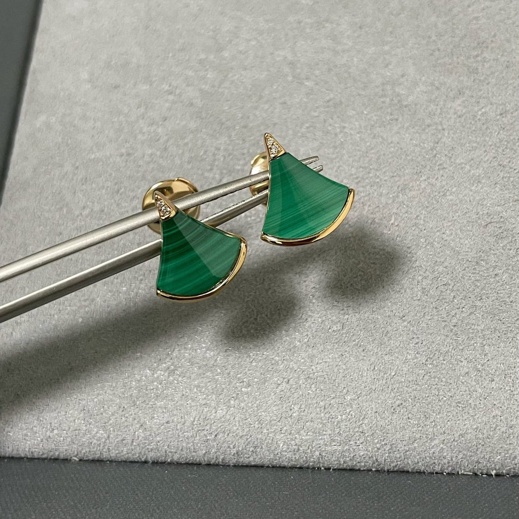 BVLGARI Fan-Shaped Malachite Stud Earrings detail 2