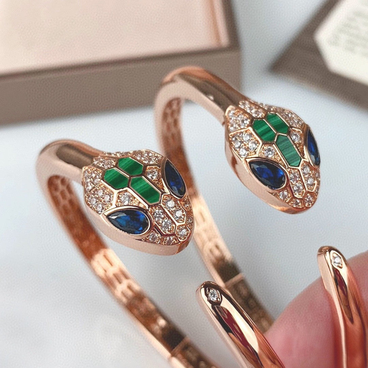 BVLGARI Serpenti Malachite Snake-Head Bracelet detail 7