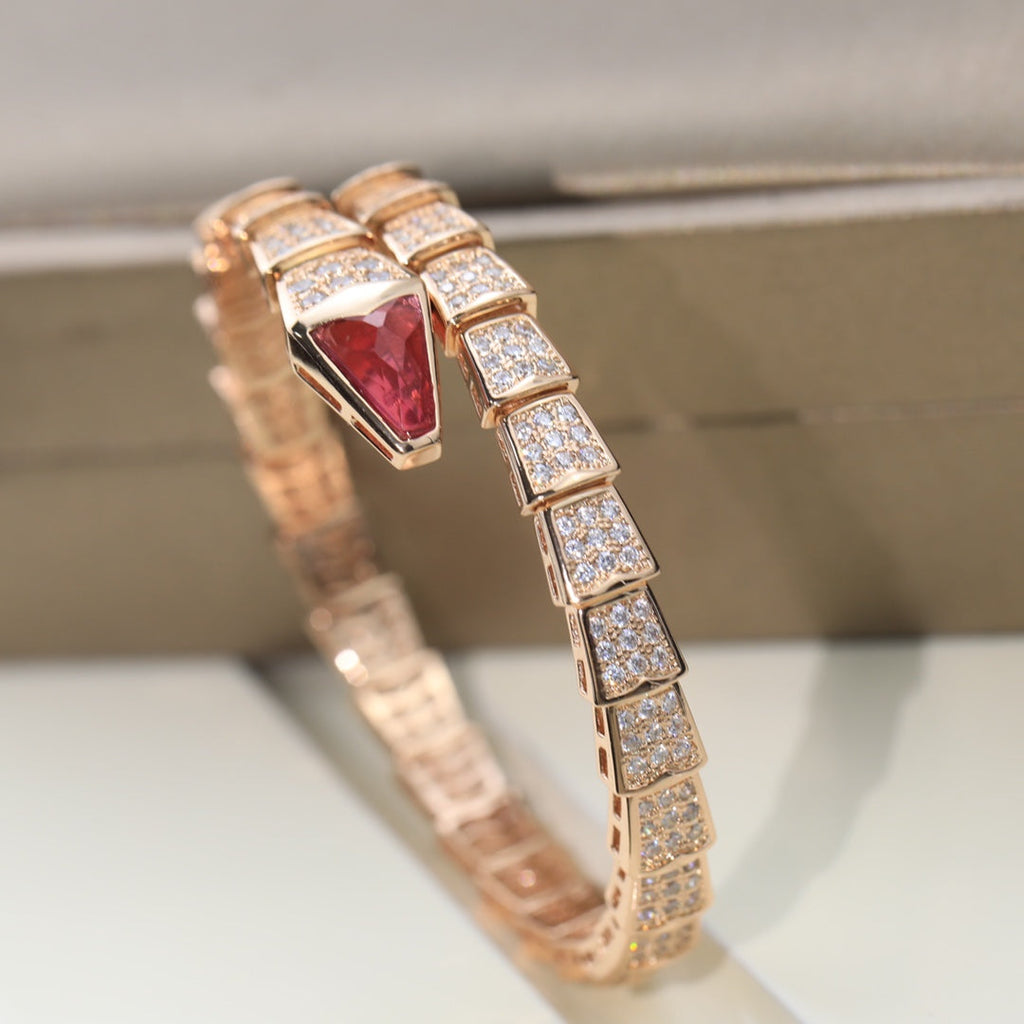 BVLGARI Serpenti Snake-Head Full-Diamond Bracelet detail 1