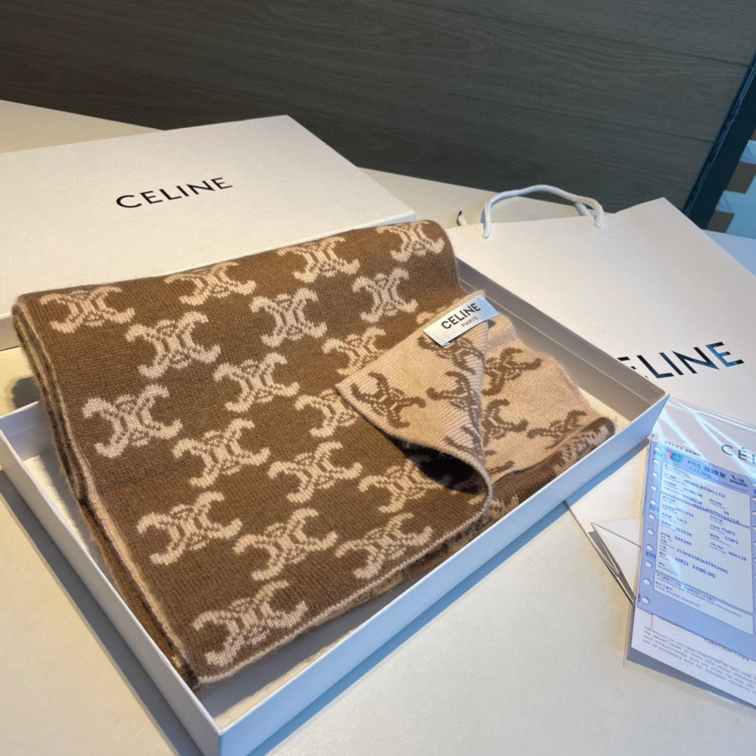 Celine Style Triomphe Monogram Knit Scarf product detail 6