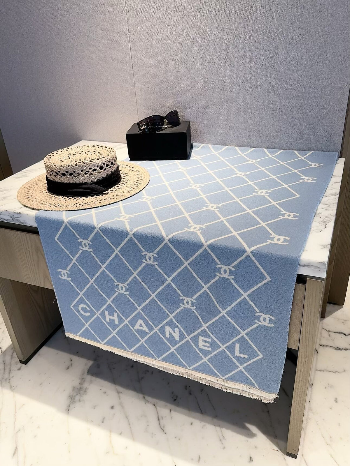 Chanel Style Diamond Lattice Logo Scarf product detail 6
