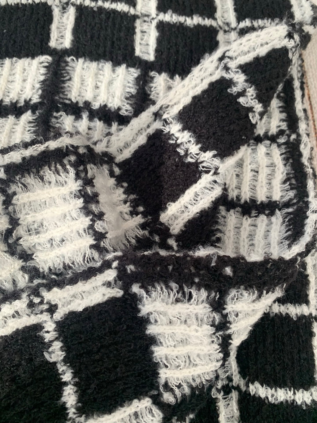 Chanel Style Fuzzy Windowpane Plaid Scarf product detail 5