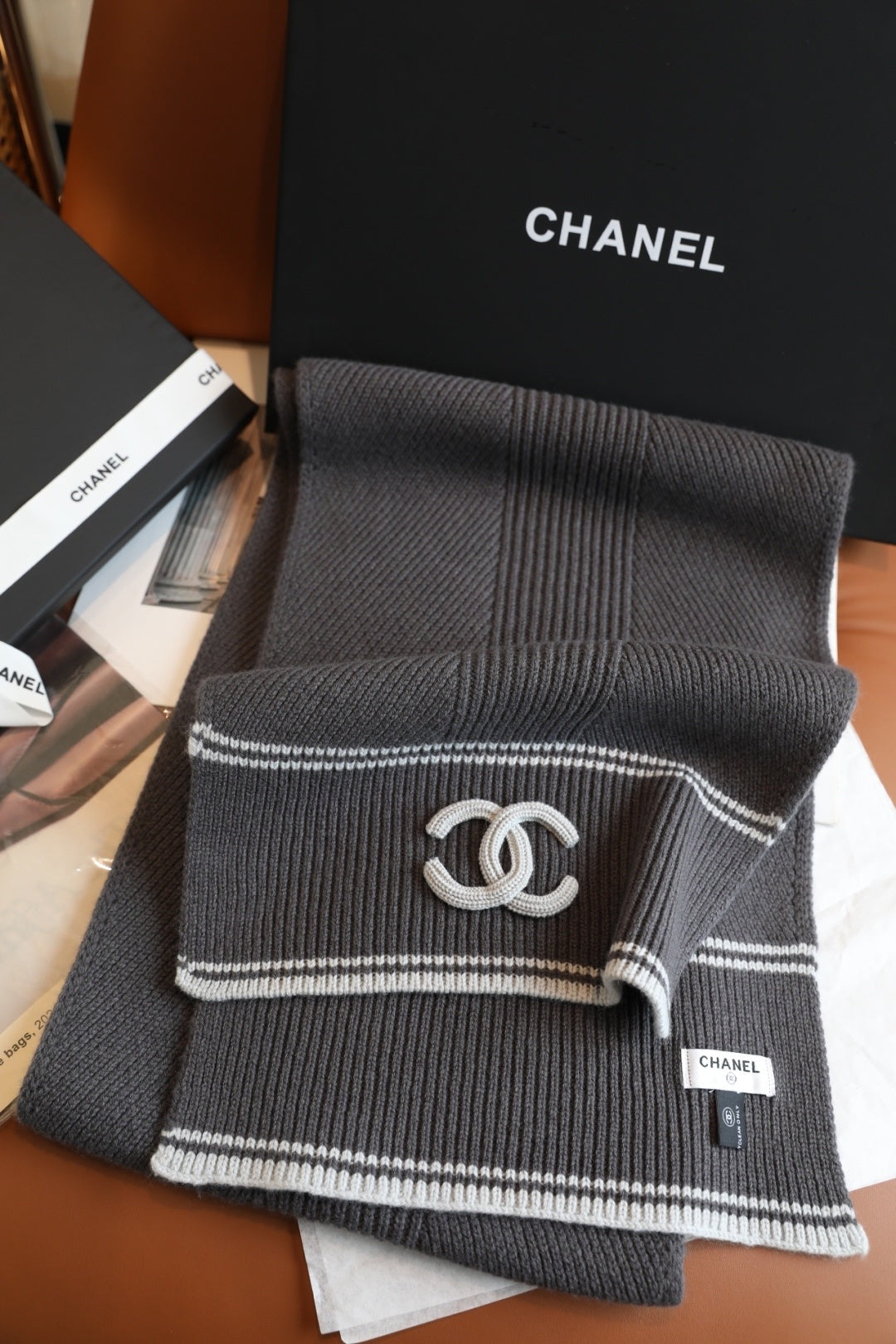 Chanel Style Rib-Knit Logo Scarf product detail 7