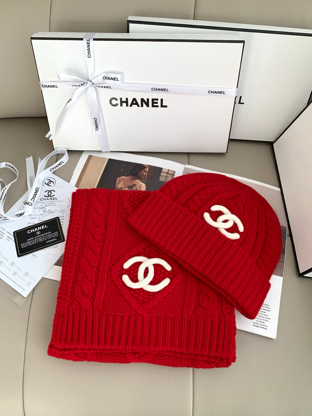 Chanel Style Rib-Knit Scarf and Beanie Set product detail 4