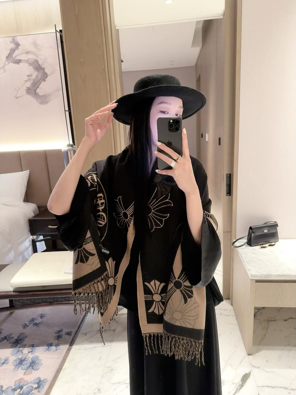 Chrome Hearts Style Cross Emblem Fringe Scarf product detail 7
