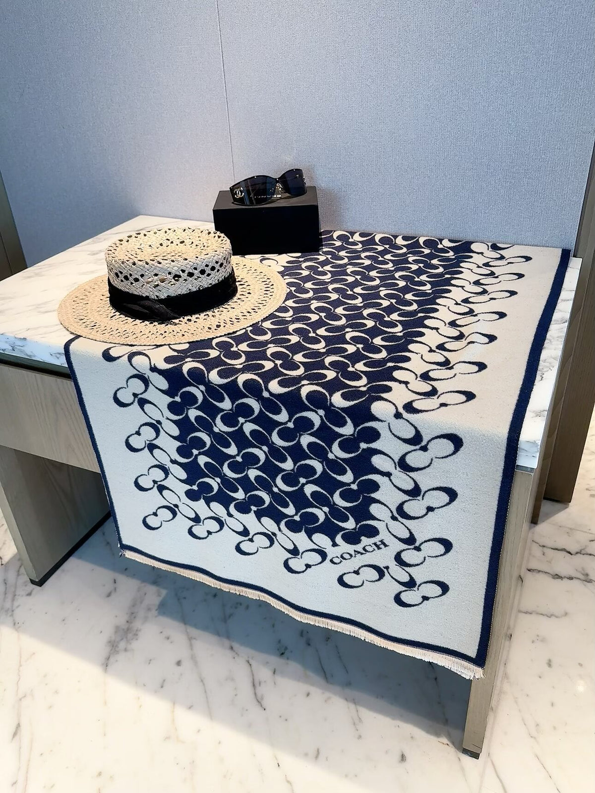 Coach Style Signature C Print Scarf product detail 4