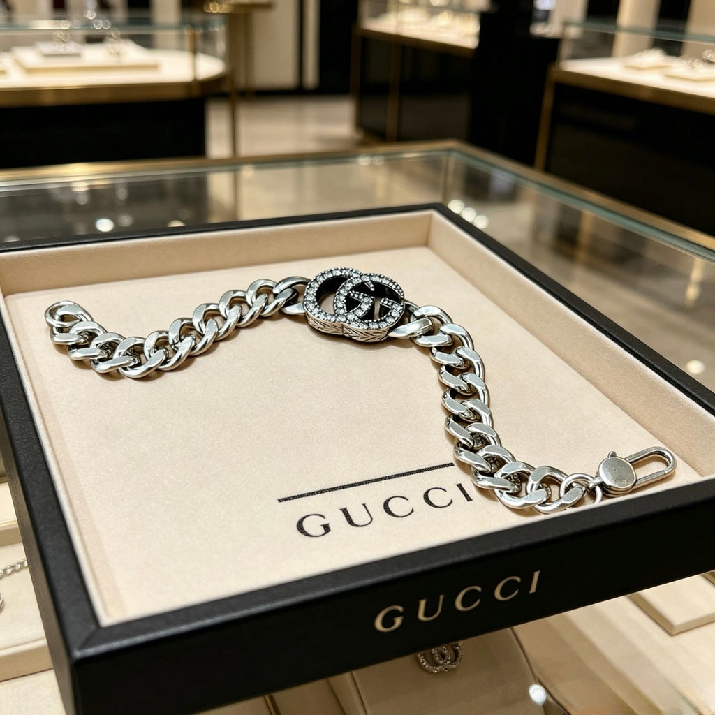 Gucci Polished Bracelet - Sizes 18-24 cm detail view 1