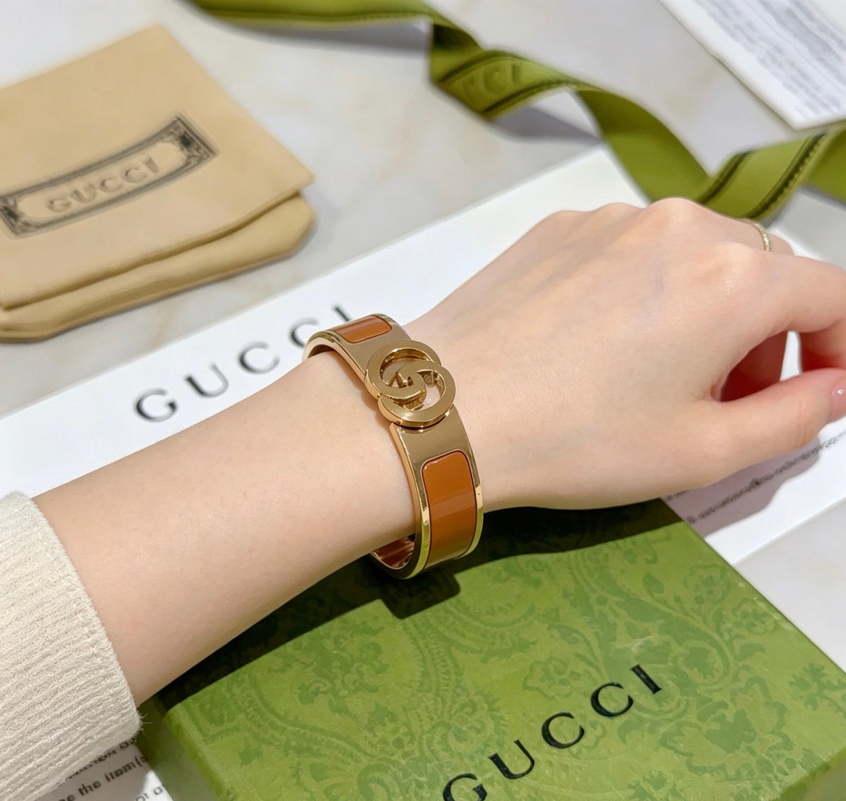 Gucci Double G Chain Bracelet detail view 2