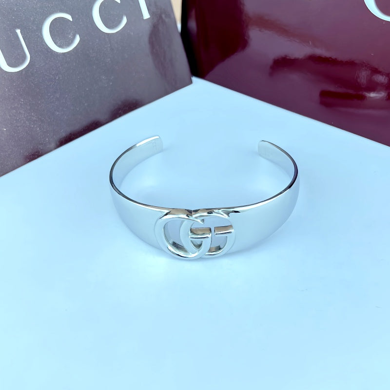Gucci Double G Cutout Cuff Bracelet detail view 4