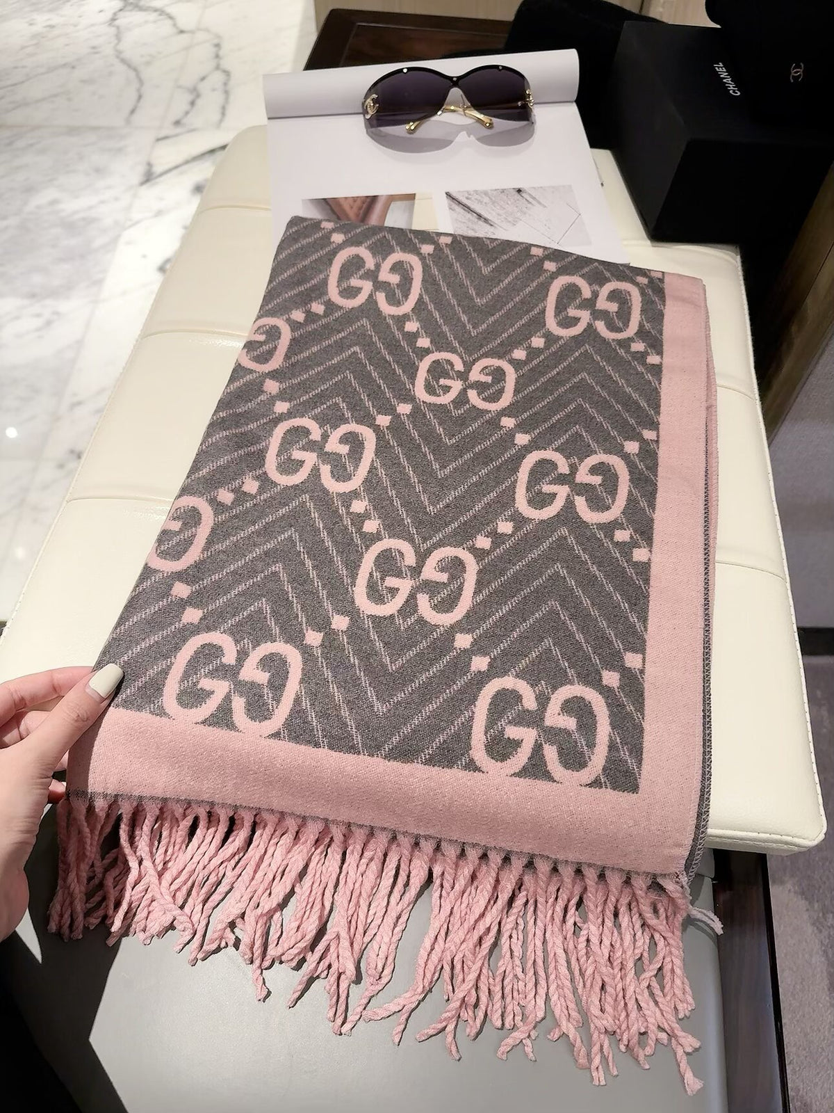 Gucci Style GG Herringbone Fringe Scarf product detail 3