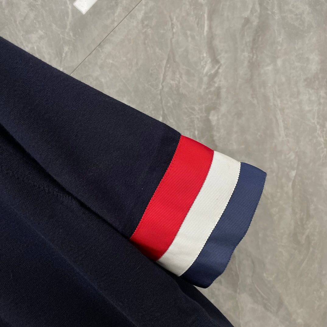 Red, white and blue cuffs T-shirt  TREND