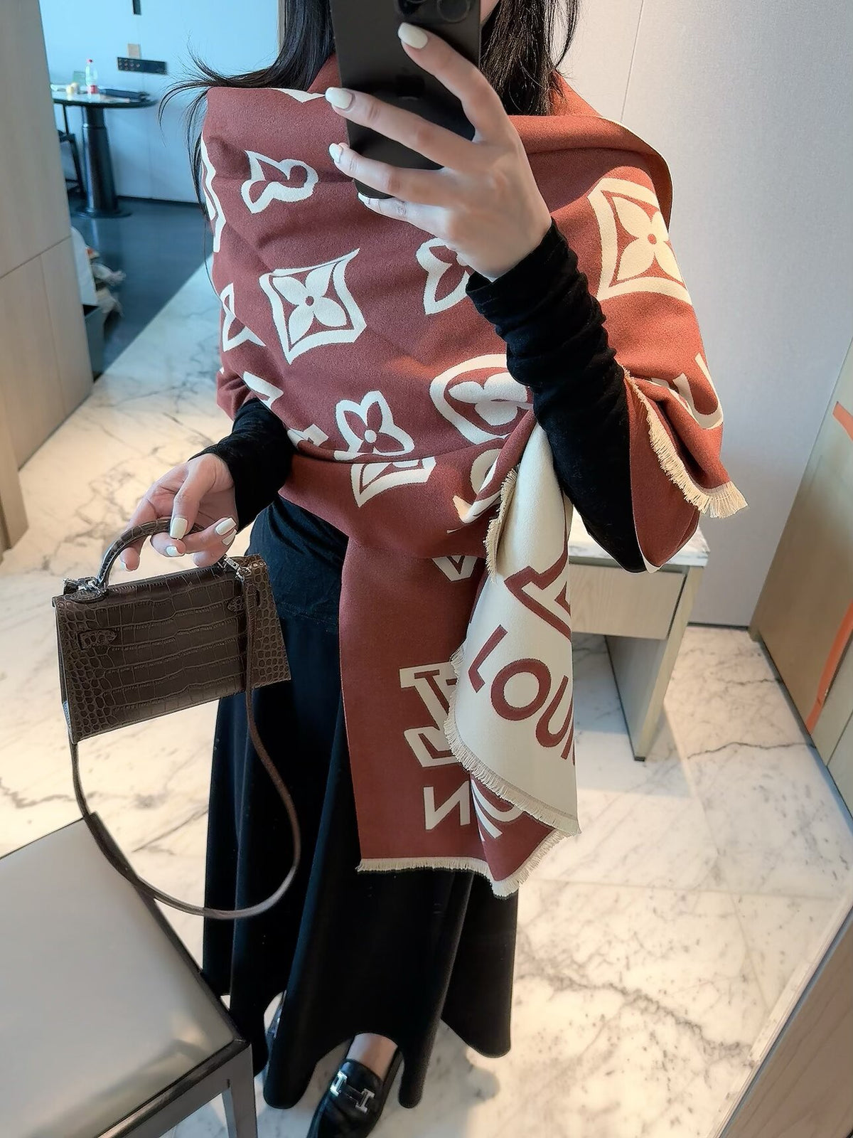 Louis Vuitton Style Oversized Monogram Scarf product detail 7