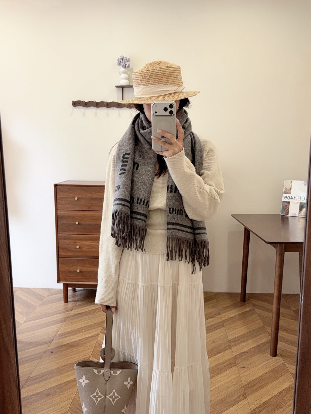 Miu Miu Style All-Over Logo Fringe Scarf product detail 6