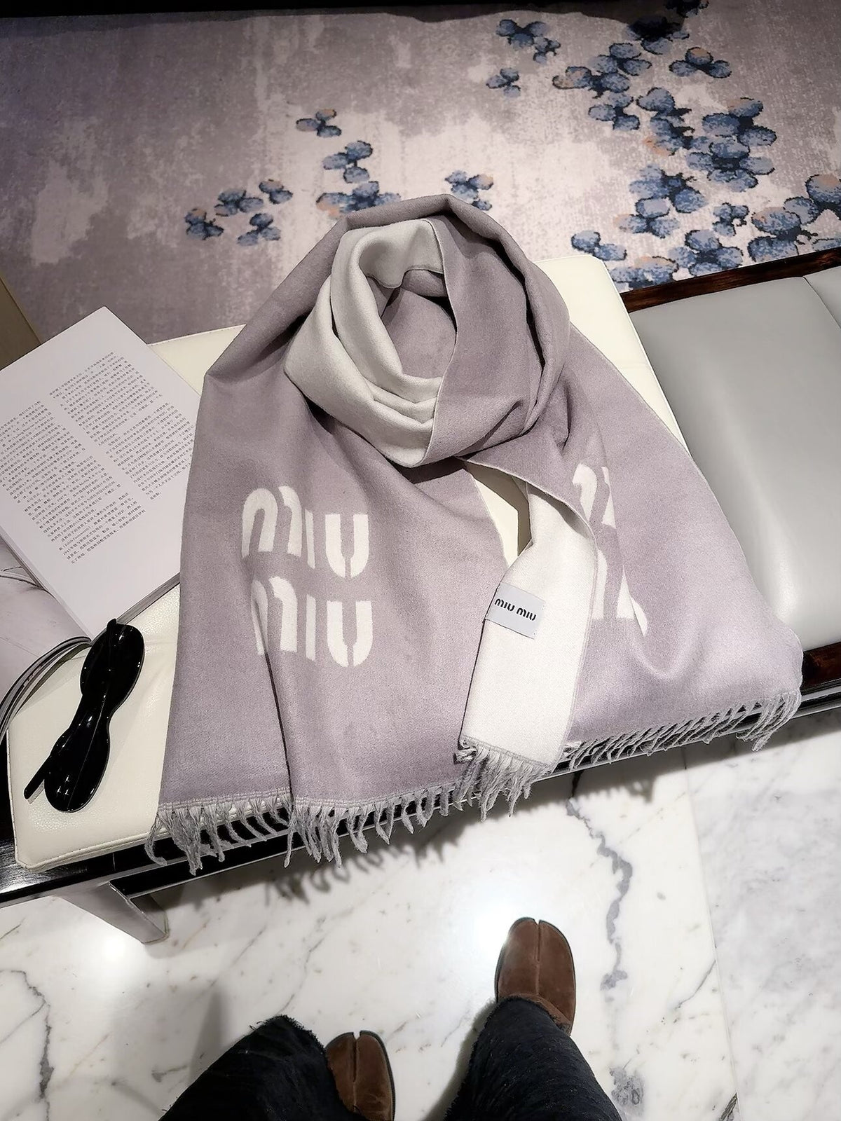 Miu Miu Style Oversized Logo Fringe Scarf product detail 5