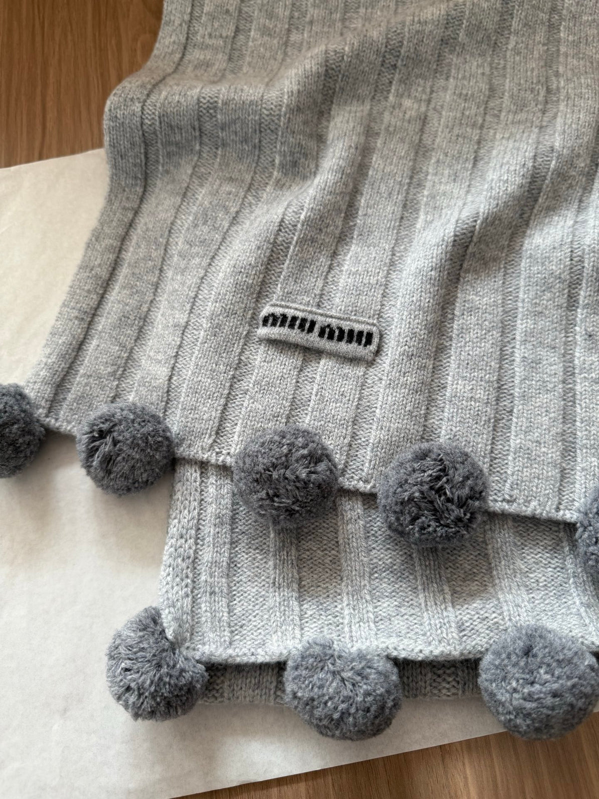Miu Miu Style Pom-Pom Rib-Knit Scarf product detail 5