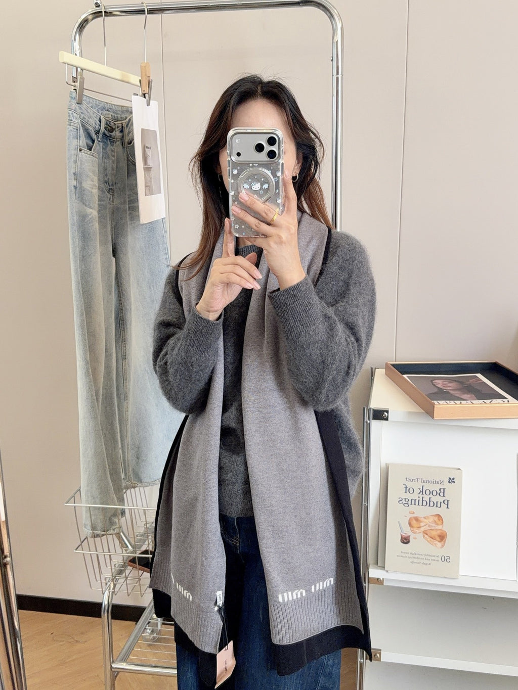 Miu Miu Style Two-Tone Rib-Knit Scarf product detail 3