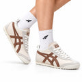 Onitsuka Tiger Retro Low Top Cream Brown Unisex Shoes Style 11 main angled pair view