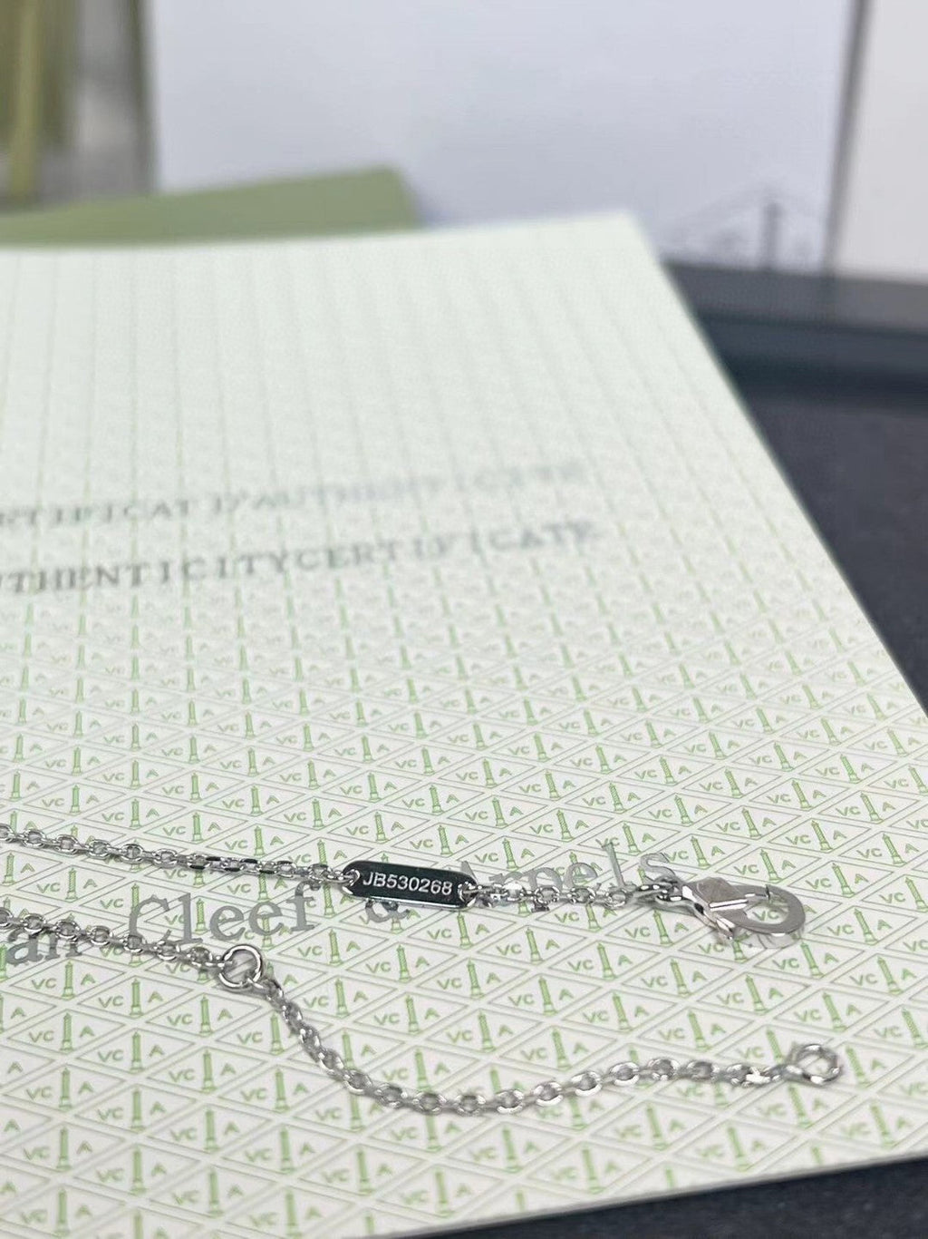 Van Cleef & Arpels Clover Necklace detail 6
