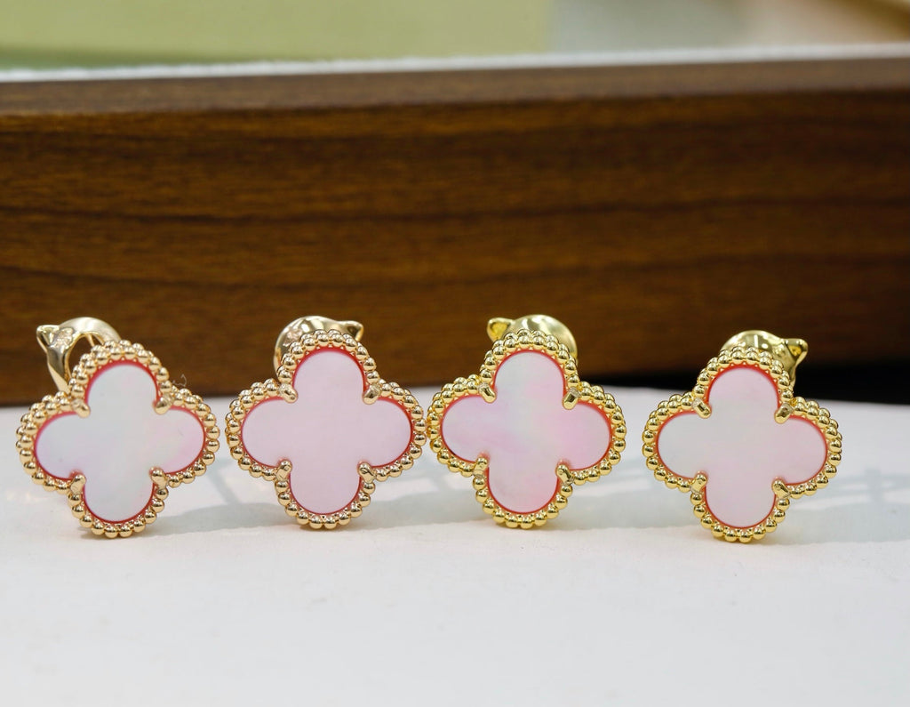 Van Cleef & Arpels-Style Clover Stud Earrings detail 1