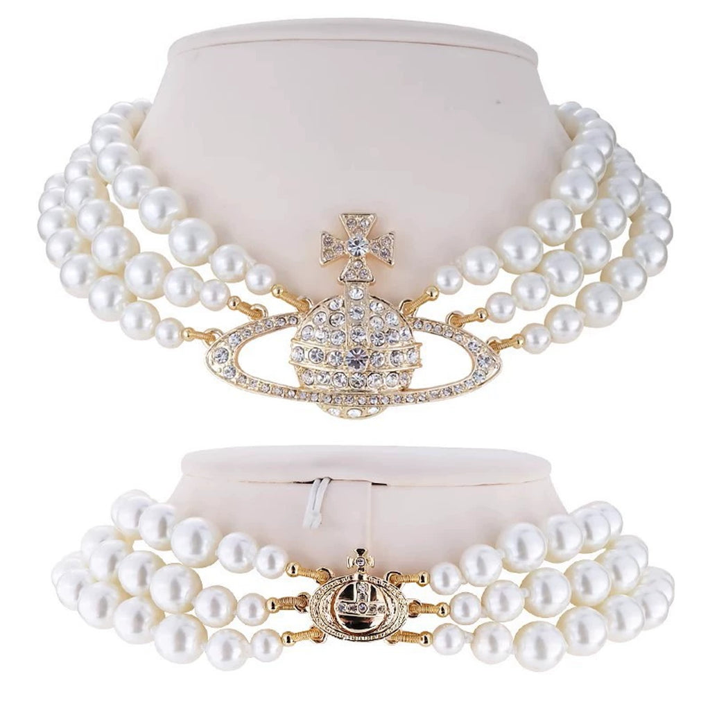 Vivienne Westwood Style Triple Pearl Orb Necklace detail 1